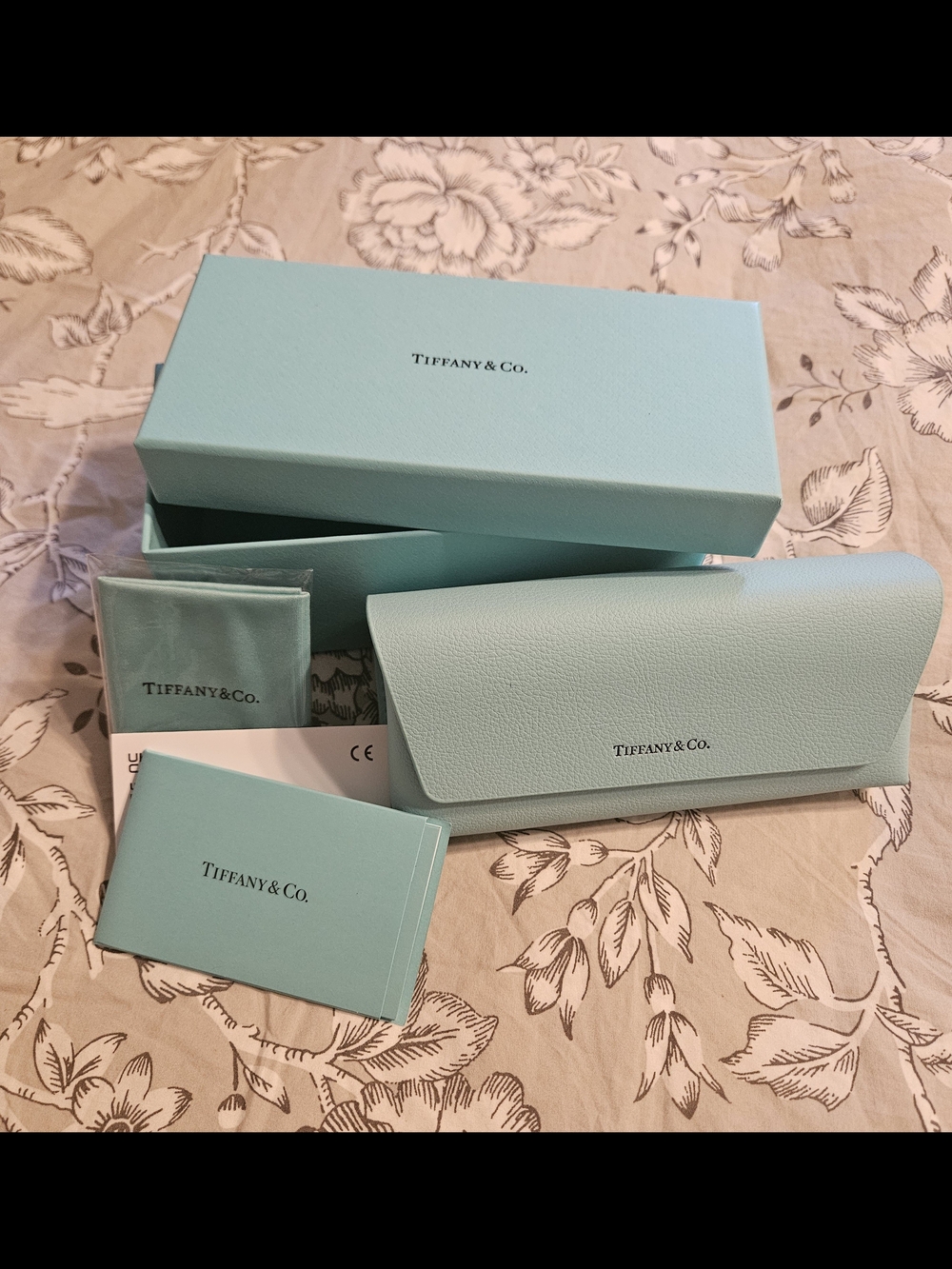 TIFFANY & CO LARGE EYEGLASSES SUNGLASSES HARD CASE STORAGE BLUE WITH BOX CLOTH
